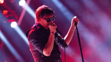 Watch The Strokes play new song 'Going Shopping' live for first time after mailing it to fans on cassette