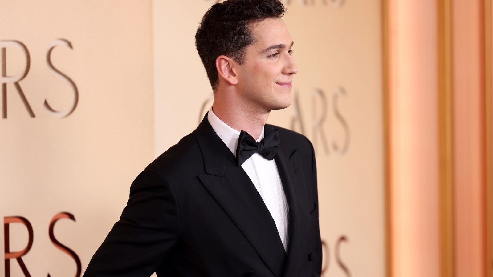 Where to Watch America Laughs With Matt Friend CNN Comedy Special