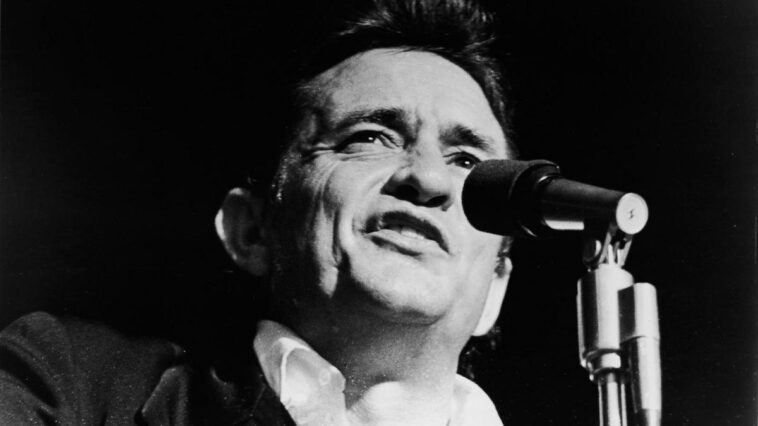 Why Johnny Cash Never Won an ACM Award