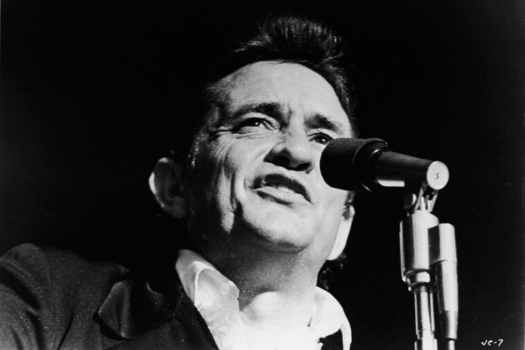 Why Johnny Cash Never Won an ACM Award