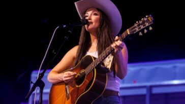 Kacey Musgraves, 'Middle Of Nowhere': Stream It Now