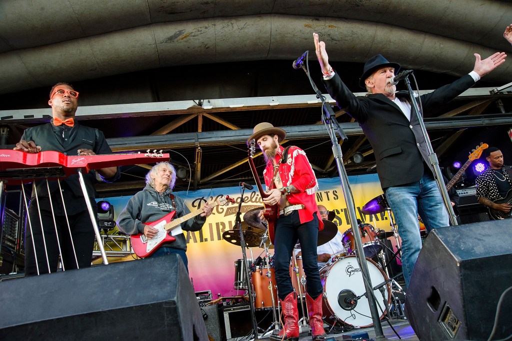 Robert Randolph, Albert Lee, Kenneth Brian, Steve Ferrone and Alex Ligertwood performing on stage at Malibu Guitar Festival.