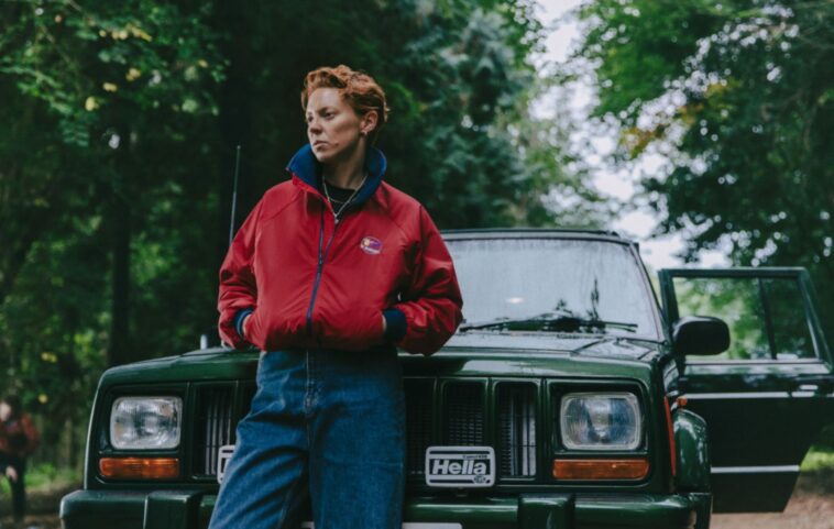 La Roux announces new album 'Old Flames' with ‘90s-inspired single 'Cabin Fever’