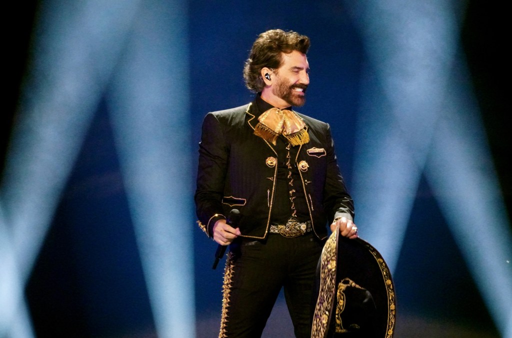 Alejandro Fernández & Banda MS to Headline the 2026 Arre Festival