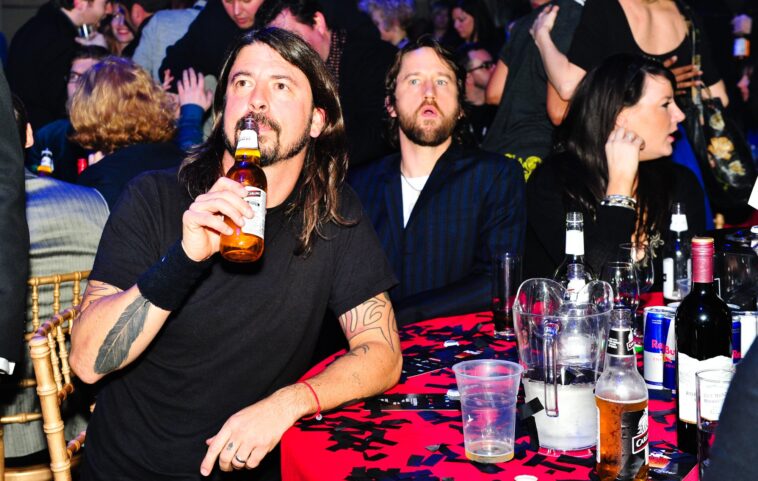 Dave Grohl says his boozy vocal regimen was "all a lie"