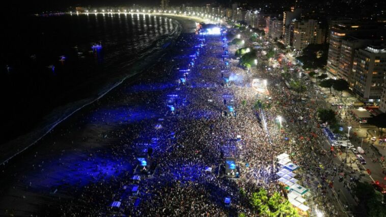 Shakira’s ‘Wolfpack’ Takes Over Copacabana Ahead of Free Rio Concert