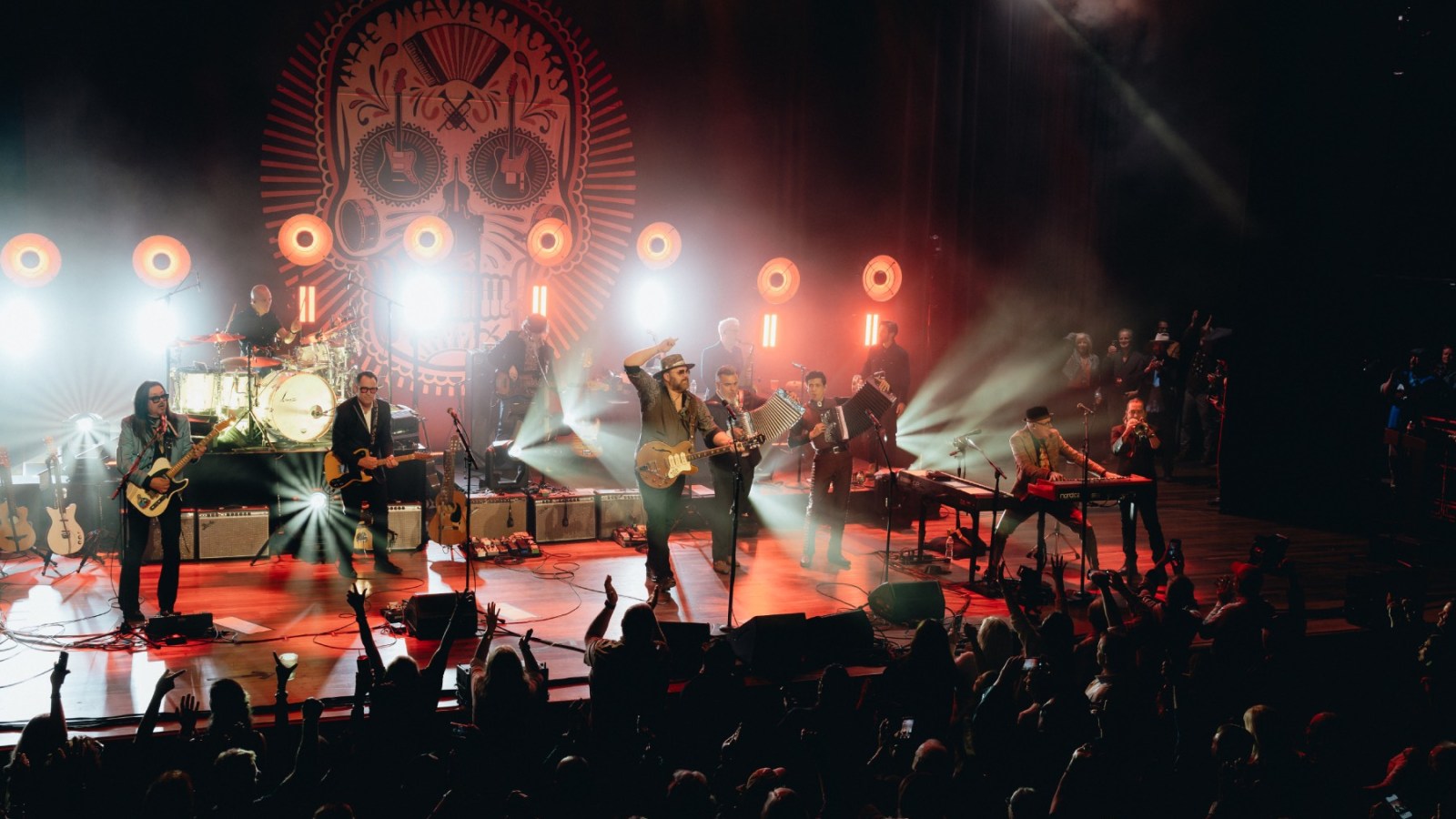 The Mavericks Will Tour With Guest Vocalists, Robert Reynolds