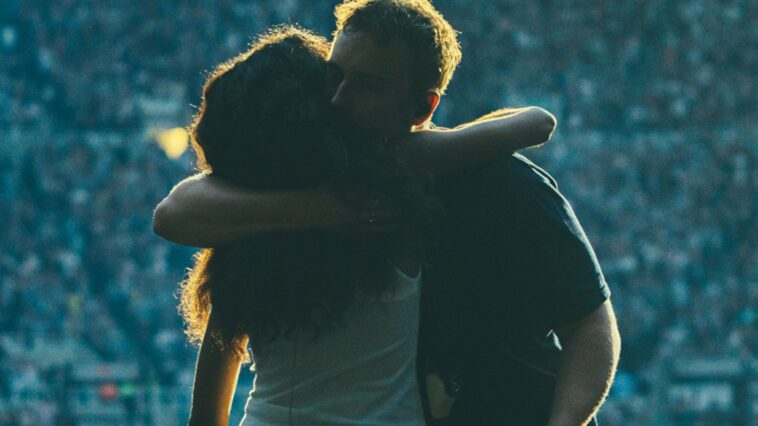 Watch Olivia Dean and Sam Fender celebrate nine weeks at UK Number One with surprise live performance of 'Rein Me In'