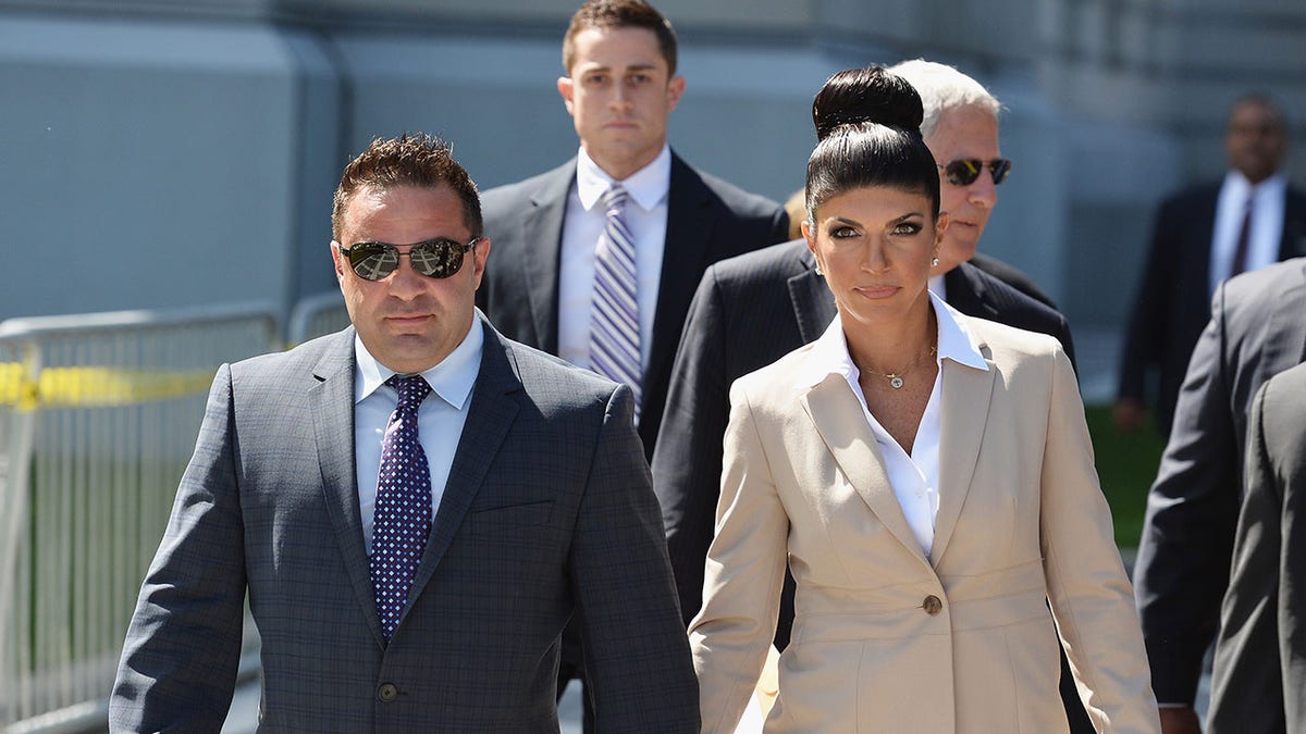 Giuseppe Joe Giudice and Teresa Giudice leaving court in Newark